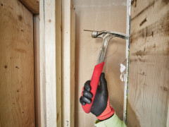 MILWAUKEE Oce�ov� kladivo s trhac�mi �e�us�ami 570g