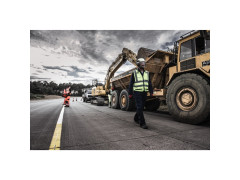 MILWAUKEE BOLT� Uviversal - �t�t - ��ry 1ks