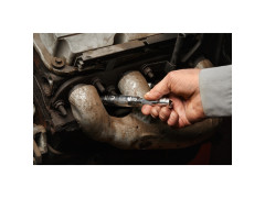 MILWAUKEE 3/8" k��� na svie�ky 16mm - magnetick�