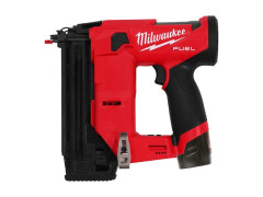 MILWAUKEE M12 Fuel Priama klincova�ka 18GA M12 FCN18GS-202X