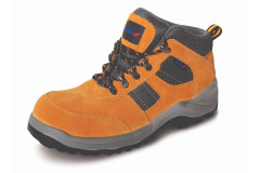 Bezpe�nostn� top�nky T3, ko�en�, ve�kos�: 47, kat. S1 SRC