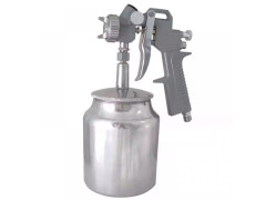 Pi�to� striekacia so z�sobn�kom doln�m plastovy