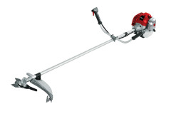 Motorov� krovinorez s pr�slu�enstvom 1250W