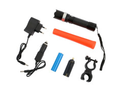 Bat�riov� svetlo na bicykel CREE