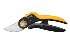 Z�hradn� no�nice dvoj�epe�ov� PowerLever Plus (P721) FISKARS