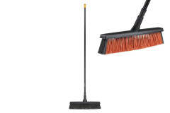 Metla univerz�lna s n�sadou Solid L 480mm FISKARS