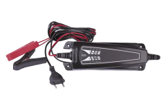 Nab�ja�ka autobat�ri� 6/12V 4A