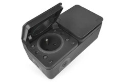 Z�suvka n�stenn� dvojn�sobn� IP55 siv�, oto�n� Cyklone FRENCH