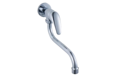 Vodovodn� bat�ria na studen� vodu s v�tokov�m ramienkom S 18cm