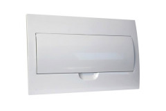 Rozv�dza� pod omietku RA18 IP30 SPACE